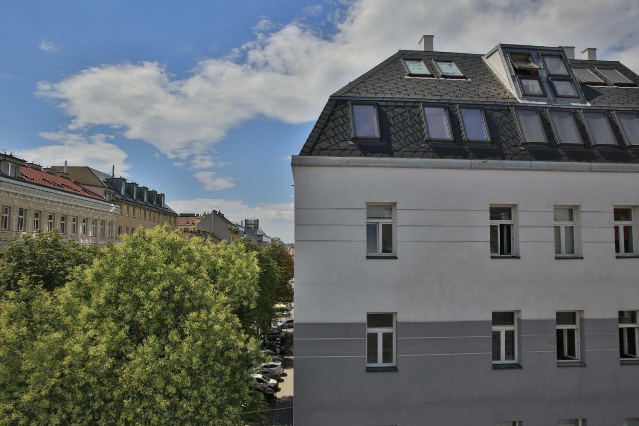 Apartamento Sunny Penthouse With Terrace. Great View! Dg2 Viena Exterior foto